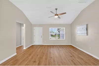 9172 SE 171st Drayton Place, The Villages, FL 32162 - Photo 4