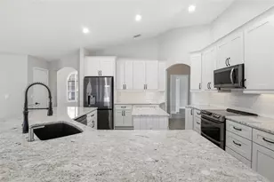 12830 Scottish Pine Ln, Clermont, FL 34711 - Photo 6