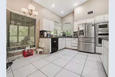 104 Peppertree Court, Yalaha, FL 34797 - Photo 10