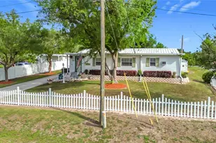 111 Mark Ave, Lady Lake, FL 32159 - Photo 4