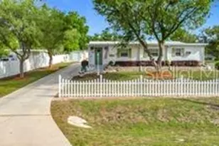 111 Mark Ave, Lady Lake, FL 32159 - Photo 2