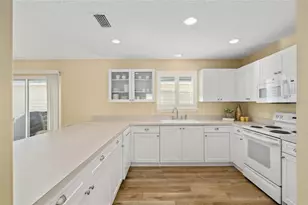 1423 Conchas Dr, The Villages, FL 32162 - Photo 12