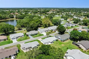 25933 Newcombe Cir, Leesburg, FL 34748 - Photo 38