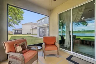 706 Barefoot Bay Loop, Groveland, FL 34736 - Photo 4