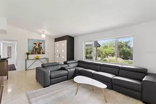 10426 Lakeshore Dr, Clermont, FL 34711 - Photo 6