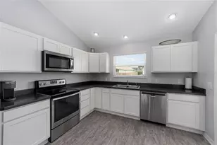 3335 Rohan Rd, Oxford, FL 34484 - Photo 20