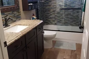 336 Lakecrest Dr, Tavares, FL 32778 - Photo 16