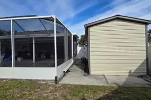 336 Lakecrest Dr, Tavares, FL 32778 - Photo 54