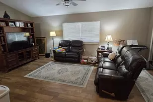 336 Lakecrest Dr, Tavares, FL 32778 - Photo 26