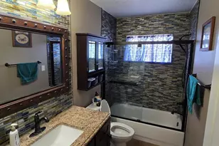 336 Lakecrest Dr, Tavares, FL 32778 - Photo 34