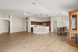 2247 Shanewood Ct, The Villages, FL 32162 - Photo 4