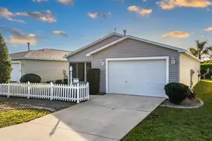 1626 Gibbes Way, The Villages, FL 32162 - Photo 2
