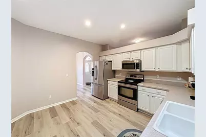 2308 Twickingham Court, Clermont, FL 34711 - Photo 8