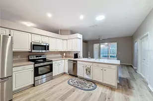 2308 Twickingham Ct, Clermont, FL 34711 - Photo 10