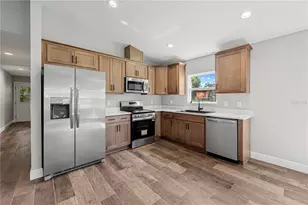 1025 Cr 452A, Lake Panasoffkee, FL 33538 - Photo 10