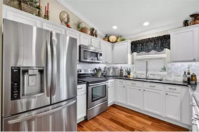 1887 Loadstar Avenue, The Villages, FL 32162 - Photo 6