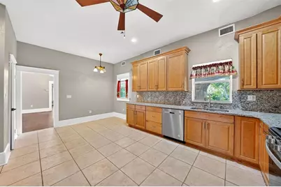 211 Cassady Street, Umatilla, FL 32784 - Photo 16