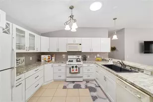 2403 Baton Pl, The Villages, FL 32162 - Photo 10
