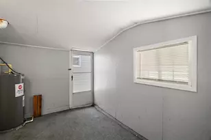 105 W Stevens Ave, Eustis, FL 32726 - Photo 32