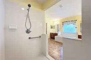 4822 Sawgrass Lake Cir, Leesburg, FL 34748 - Photo 36