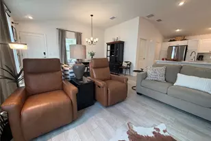 1557 Ferry Pl, The Villages, FL 34762 - Photo 2