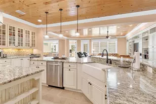 10615 NE 104th Cir, Oxford, FL 34484 - Photo 12