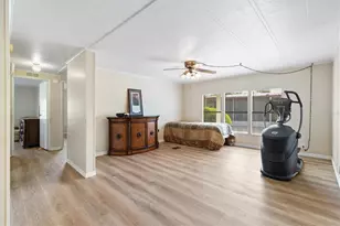 5556 Columbus Cir, Wildwood, FL 34785 - Photo 16