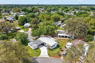 705 Devon Dr, Lady Lake, FL 32159 - Photo 30