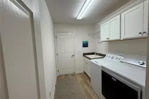 3135 Burns Dr, The Villages, FL 32163 - Photo 16