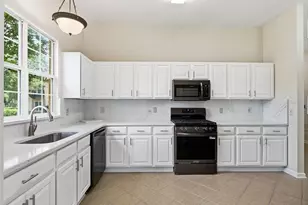 1256 Avenida De Las Casas, Lady Lake, FL 32159 - Photo 6