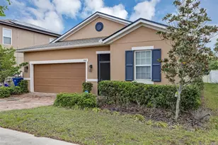 2012 Sloans Outlook Dr, Groveland, FL 34736 - Photo 2