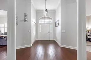 34041 Valencia Dr, Leesburg, FL 34788 - Photo 8