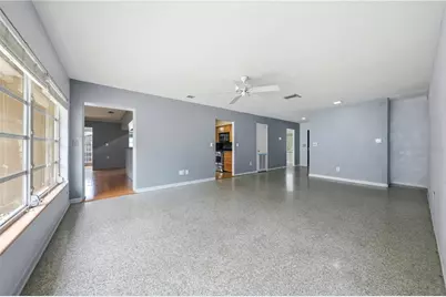 126 E Magnolia Avenue, Howey in the Hills, FL 34737 - Photo 10