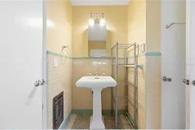 126 E Magnolia Avenue, Howey in the Hills, FL 34737 - Photo 32