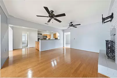 126 E Magnolia Avenue, Howey in the Hills, FL 34737 - Photo 16