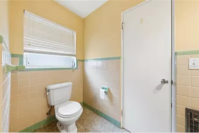 126 E Magnolia Avenue, Howey in the Hills, FL 34737 - Photo 34