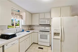 1306 Debra Dr, The Villages, FL 32159 - Photo 6