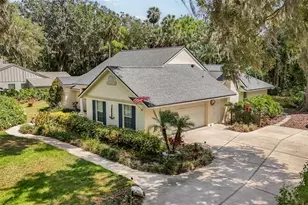 16730 Beauclaire Ct, Tavares, FL 32778 - Photo 2