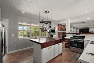 705 Summit Ct, Mount Dora, FL 32757 - Photo 12