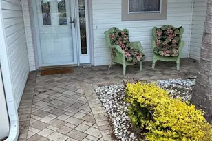 545 Carrera Dr, The Villages, FL 32159 - Photo 2