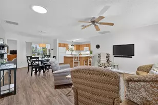 1539 Hollyberry Pl, The Villages, FL 32162 - Photo 20
