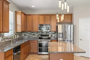 291 Blue Cypress Dr, Groveland, FL 34736 - Photo 16