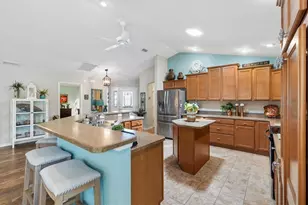 2334 Rose Arbor St, The Villages, FL 32163 - Photo 8