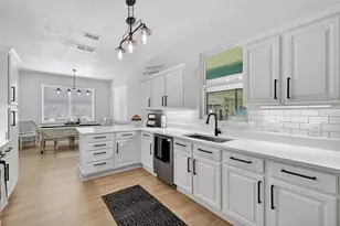250 N Walker St, Oakland, FL 34760 - Photo 16