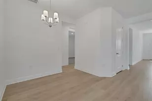 736 Sunshower Dr, Lady Lake, FL 32159 - Photo 20