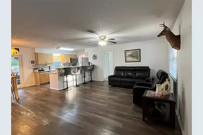 407 Poinsettia Avenue, Fruitland Park, FL 34731 - Photo 6