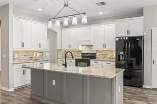 4942 NE 123rd Ln, Oxford, FL 34484 - Photo 16