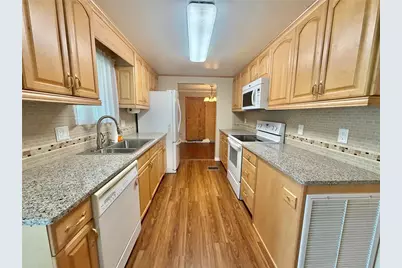 145 Royal Palm Drive, Leesburg, FL 34748 - Photo 6