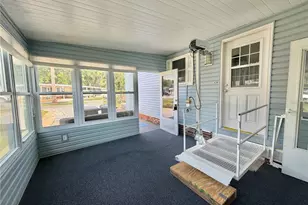 145 Royal Palm Dr, Leesburg, FL 34748 - Photo 2