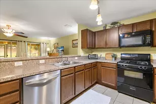 26921 White Plains Way, Leesburg, FL 34748 - Photo 12